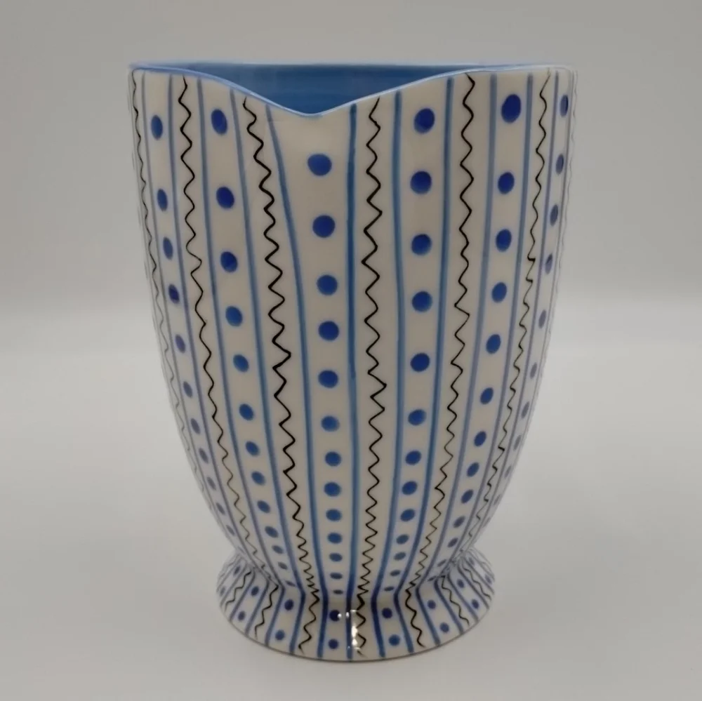 Starbucks Barista Pitcher 48 oz Ceramic White w Blue Dots Zig Zag 2003
